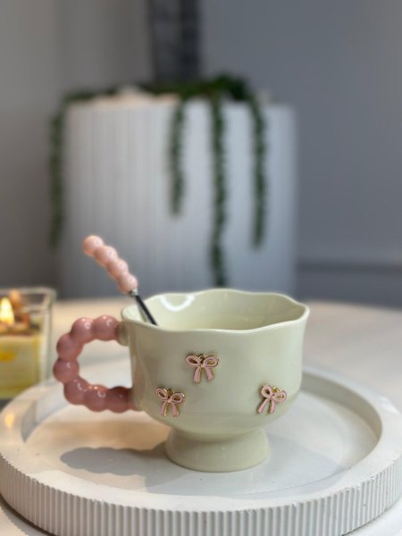 فنجان بيج ببيونه يد لولو